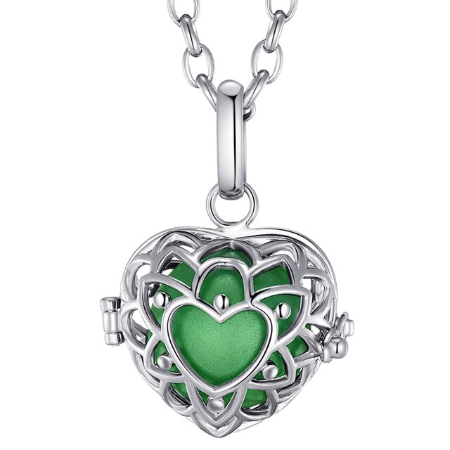 Morella® Damen Halskette Edelstahl 70 cm mit Herzform Anhänger und Klangkugel grün Ø 16 mm in Schmuckbeutel